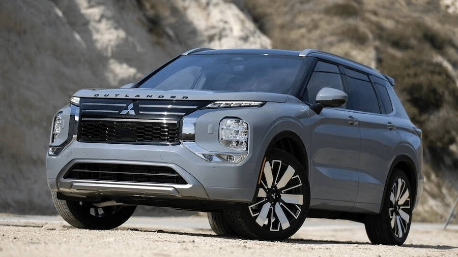 13 mẫu xe 7 chỗ du lịch đáng quan tâm nhất năm 2025